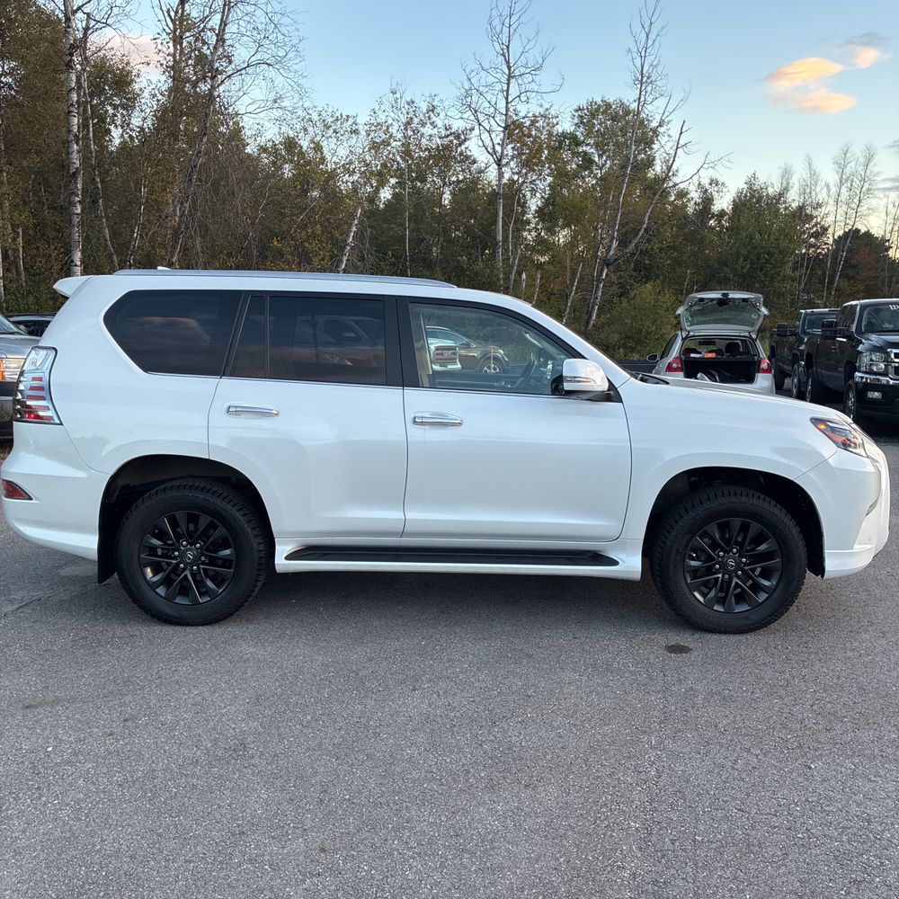 2022 Lexus GX 460 Base