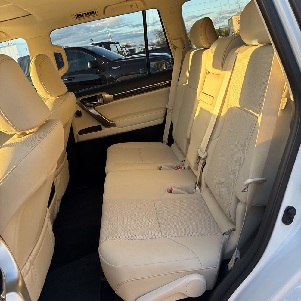 2022 Lexus GX 460 Base