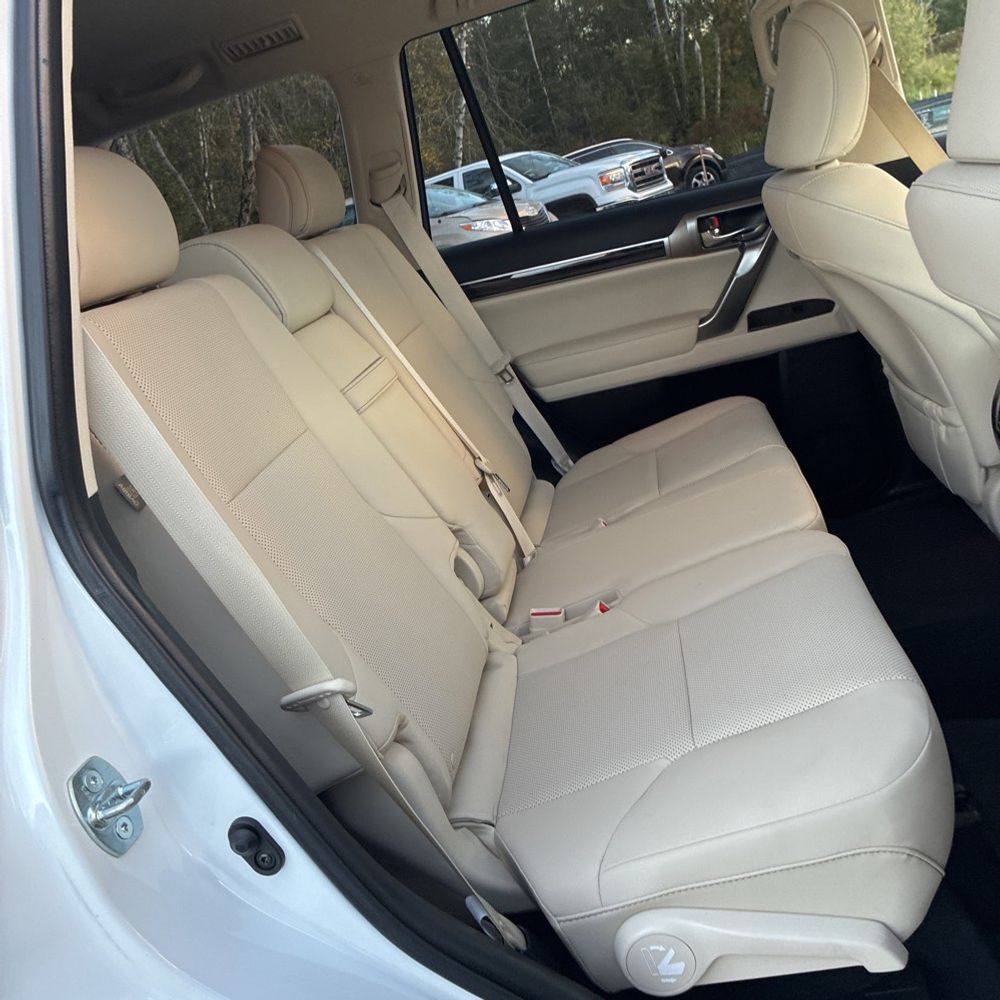 2022 Lexus GX 460 Base