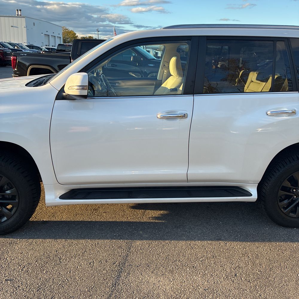 2022 Lexus GX 460 Base