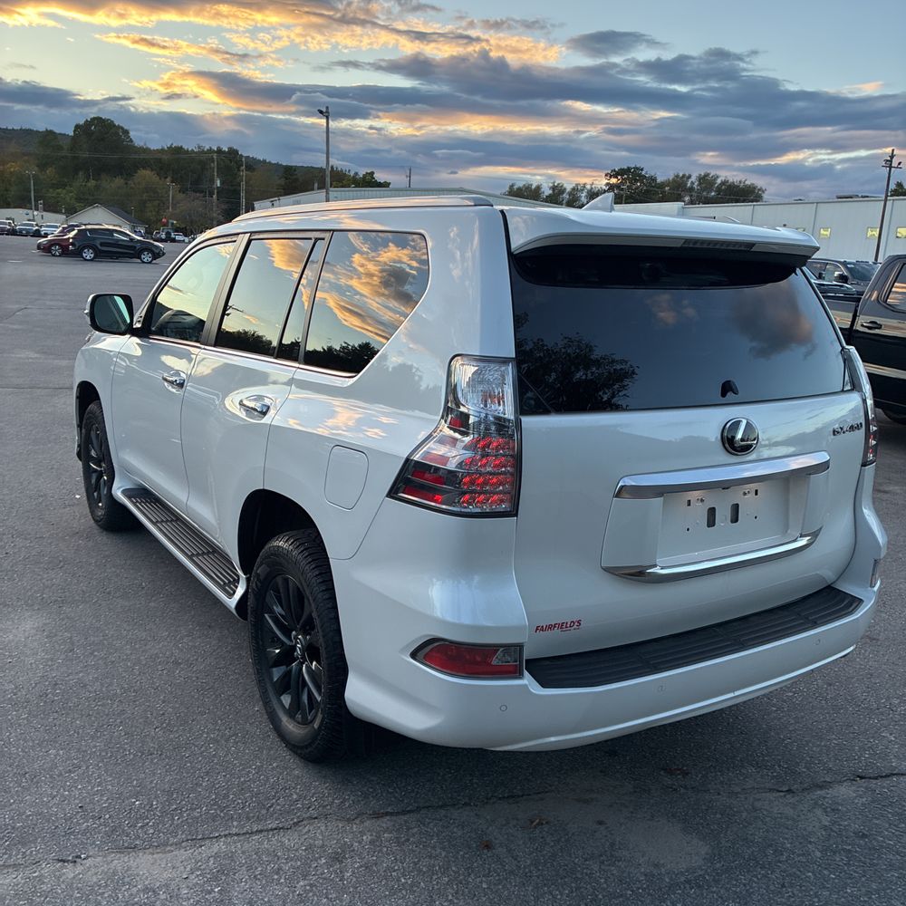 2022 Lexus GX 460 Base
