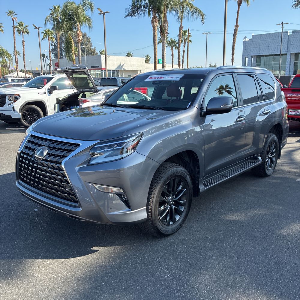 2023 Lexus GX 460 Base
