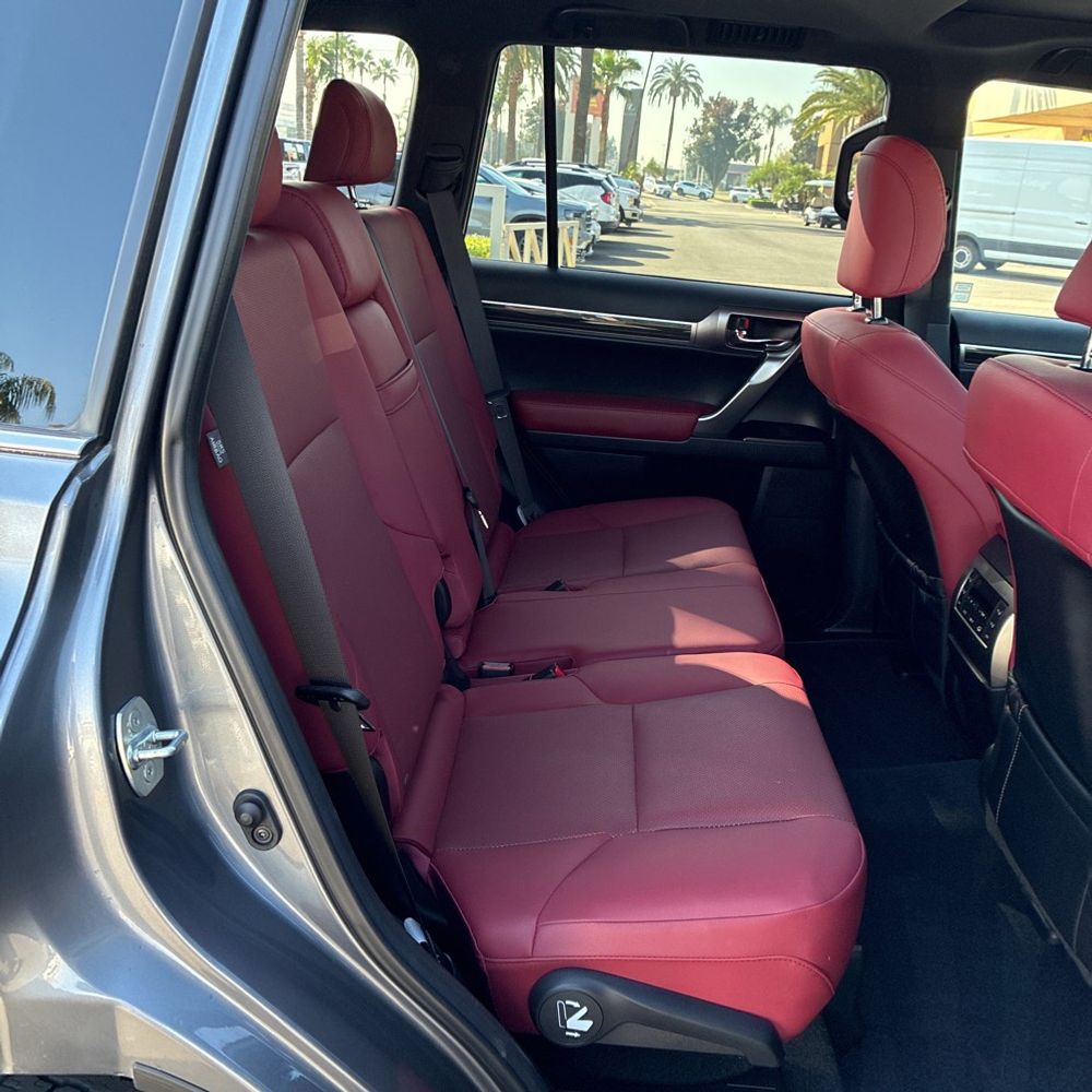 2023 Lexus GX 460 Base