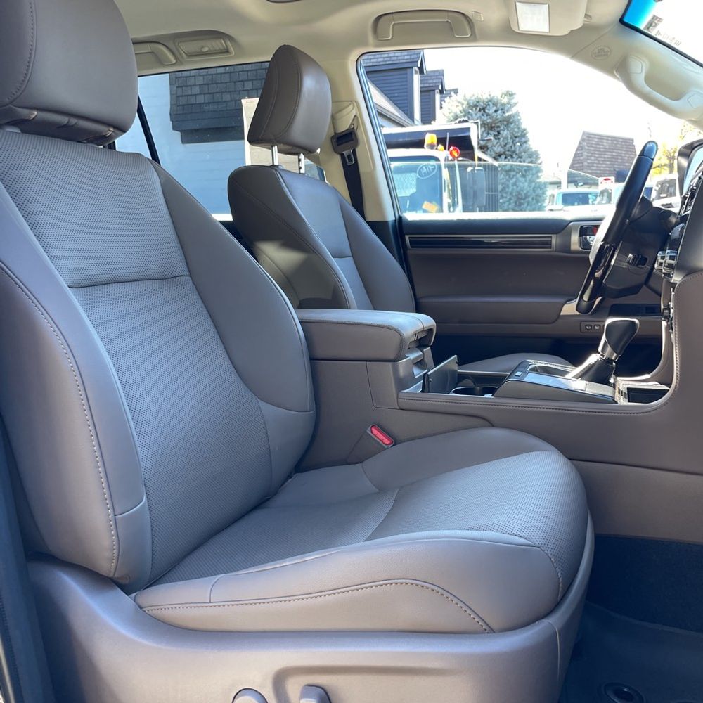 2023 Lexus GX 460 Base