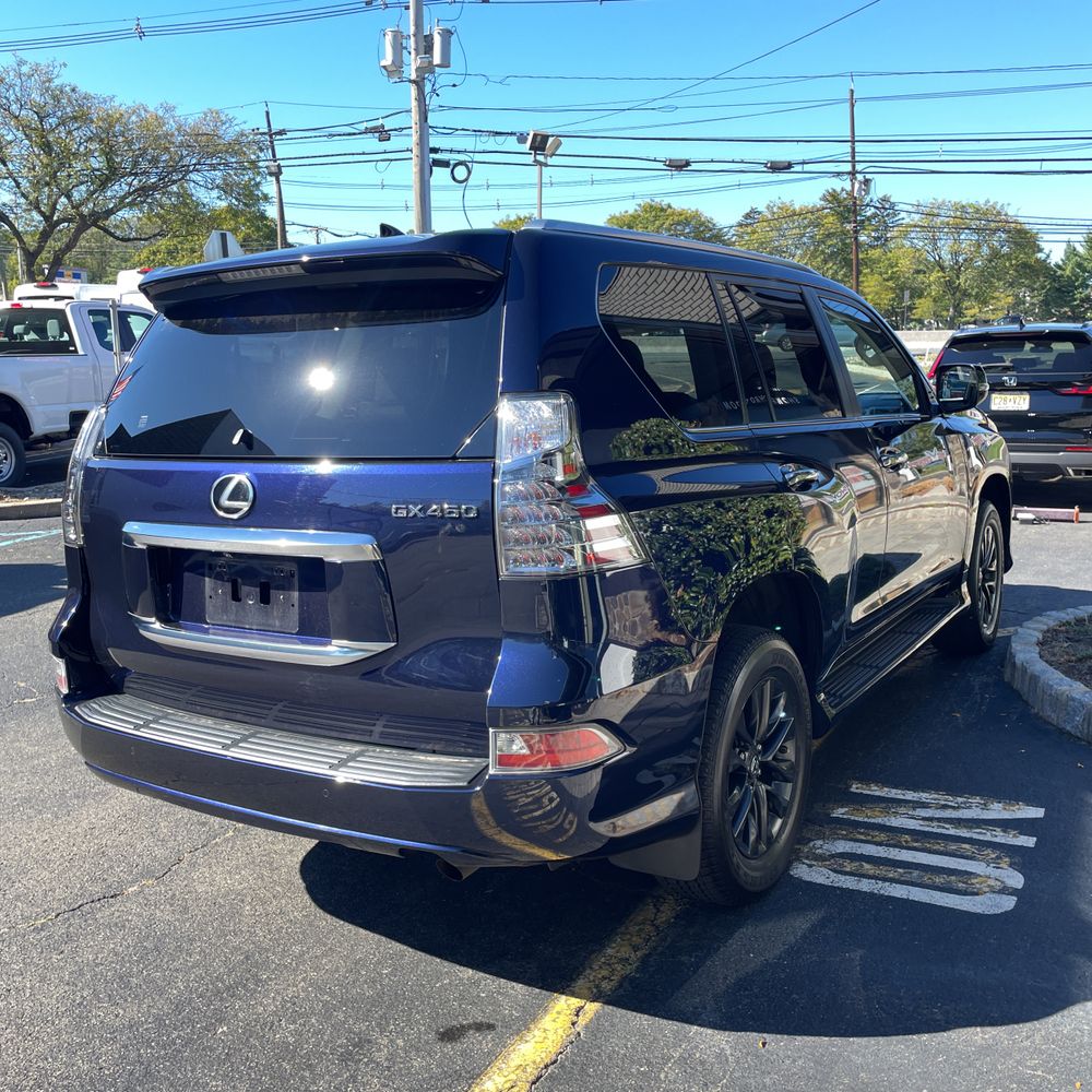 2023 Lexus GX 460 Base