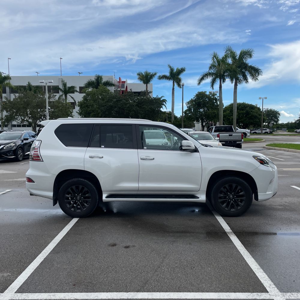 2022 Lexus GX 460 Base