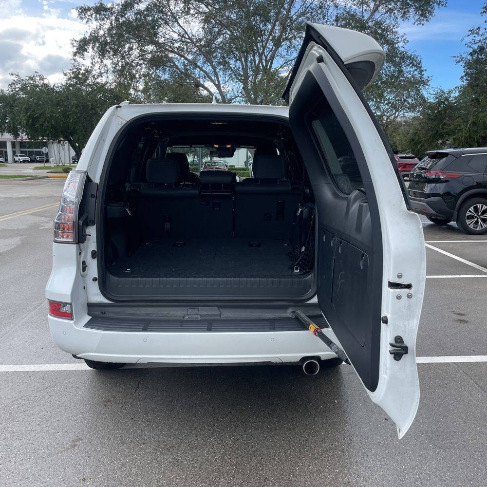 2022 Lexus GX 460 Base