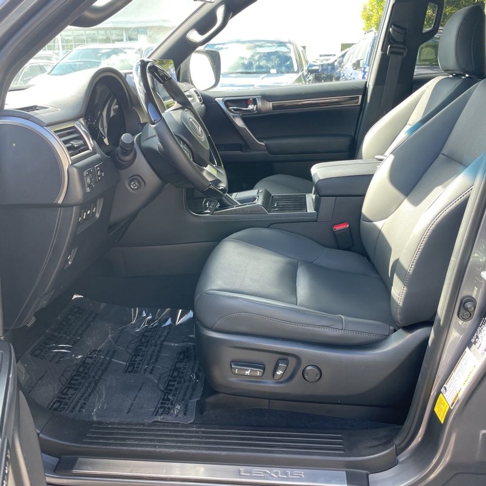 2023 Lexus GX 460 Base