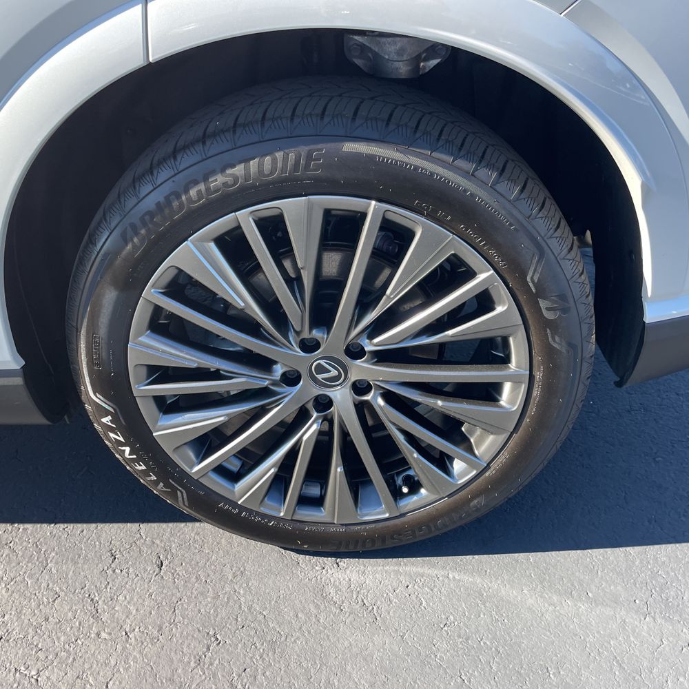 2025 Lexus RX 450h+ Luxury