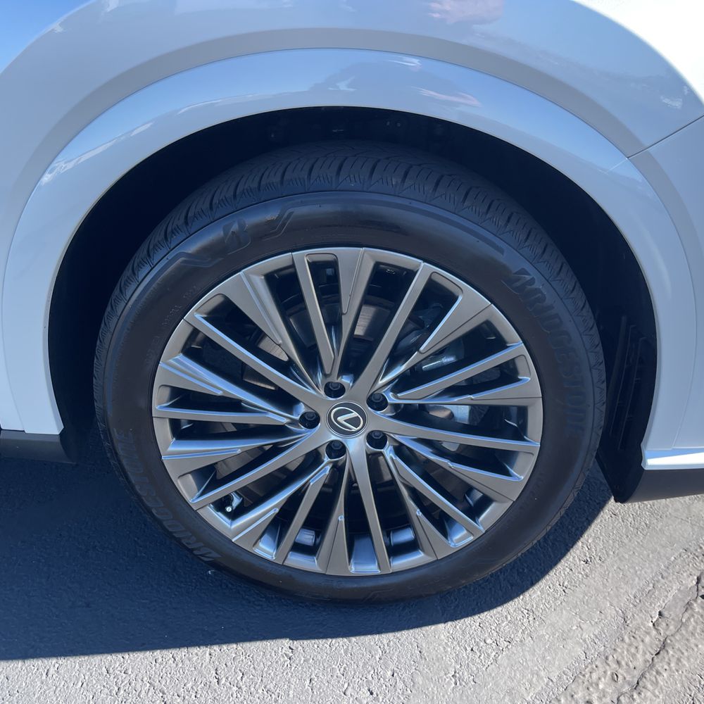 2025 Lexus RX 450h+ Luxury