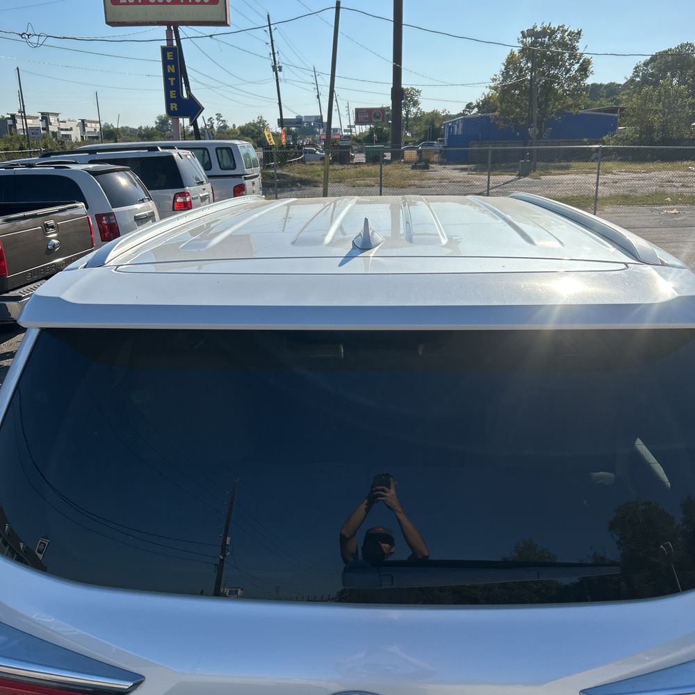 2021 Lexus LX 570 Three-Row