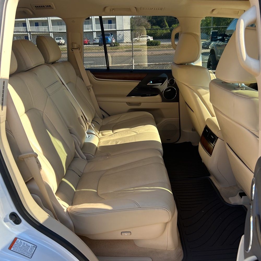 2021 Lexus LX 570 Three-Row