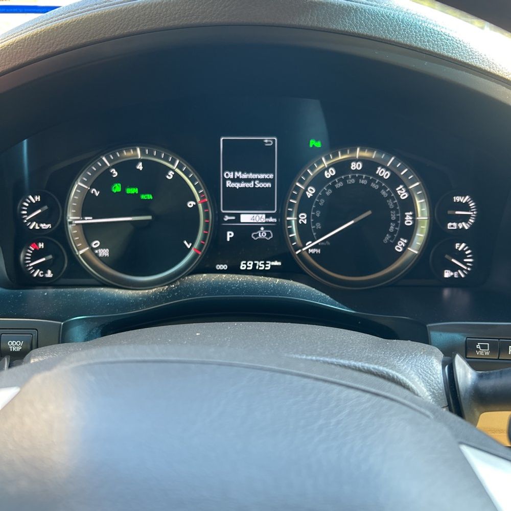 2021 Lexus LX 570 Three-Row