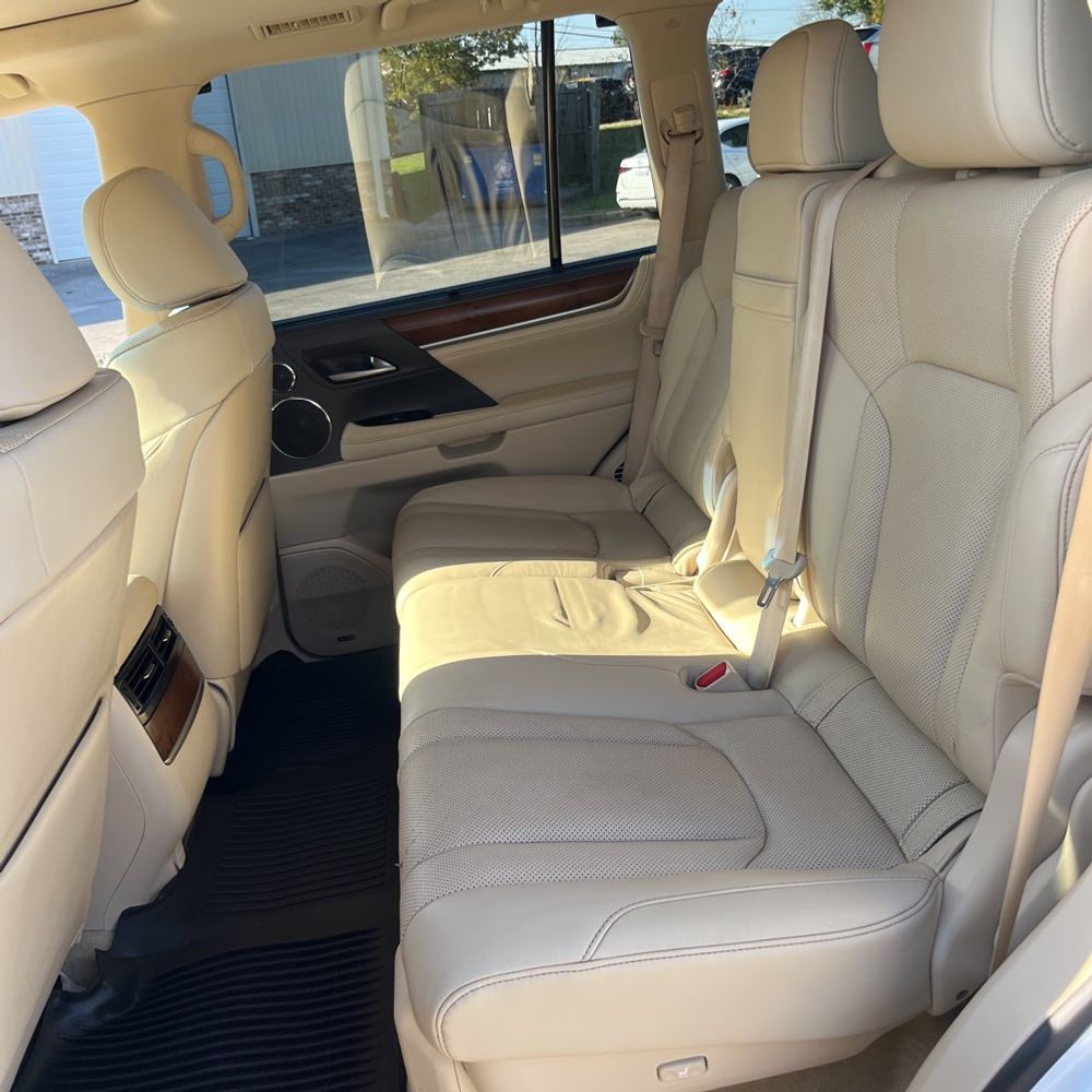 2021 Lexus LX 570 Three-Row