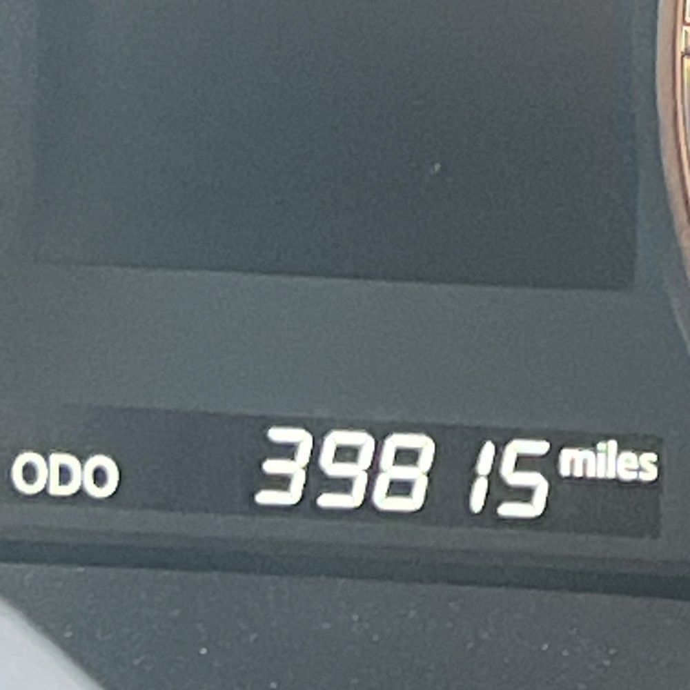 2021 Lexus LX 570 Three-Row