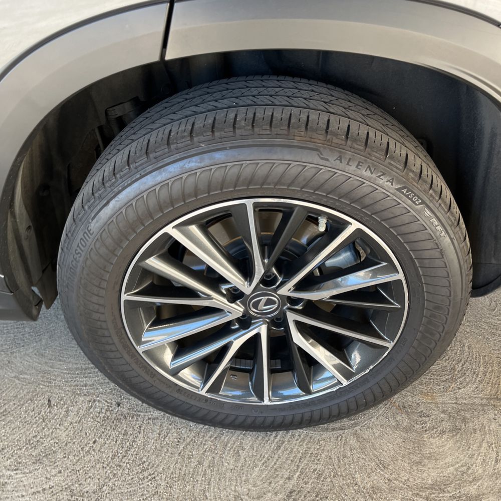 2023 Lexus NX 350h Premium