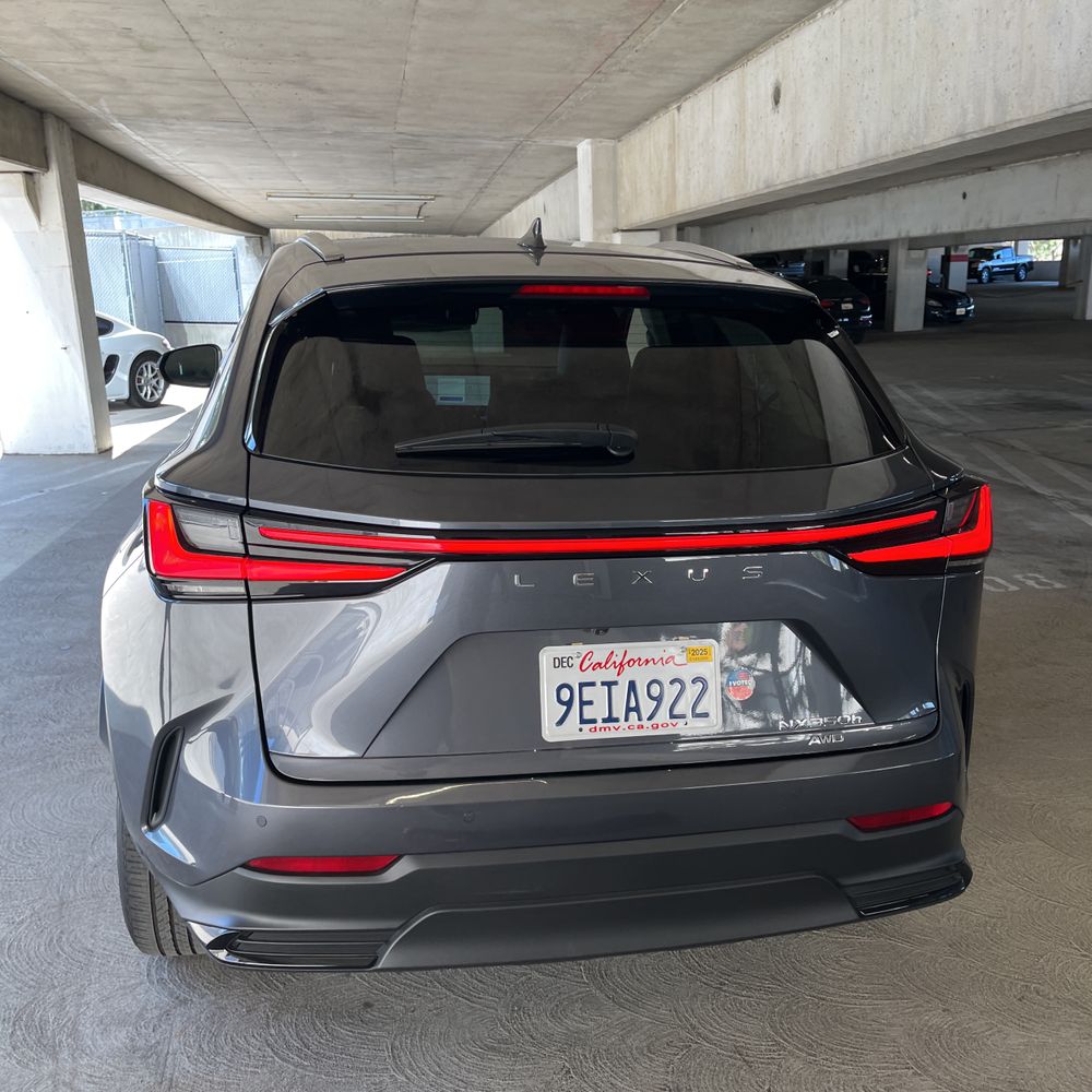 2023 Lexus NX 350h Premium