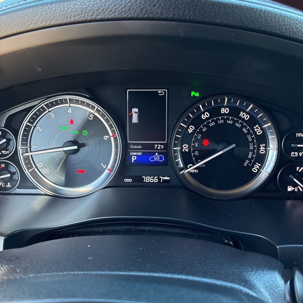 2019 Lexus LX 570 Three-Row