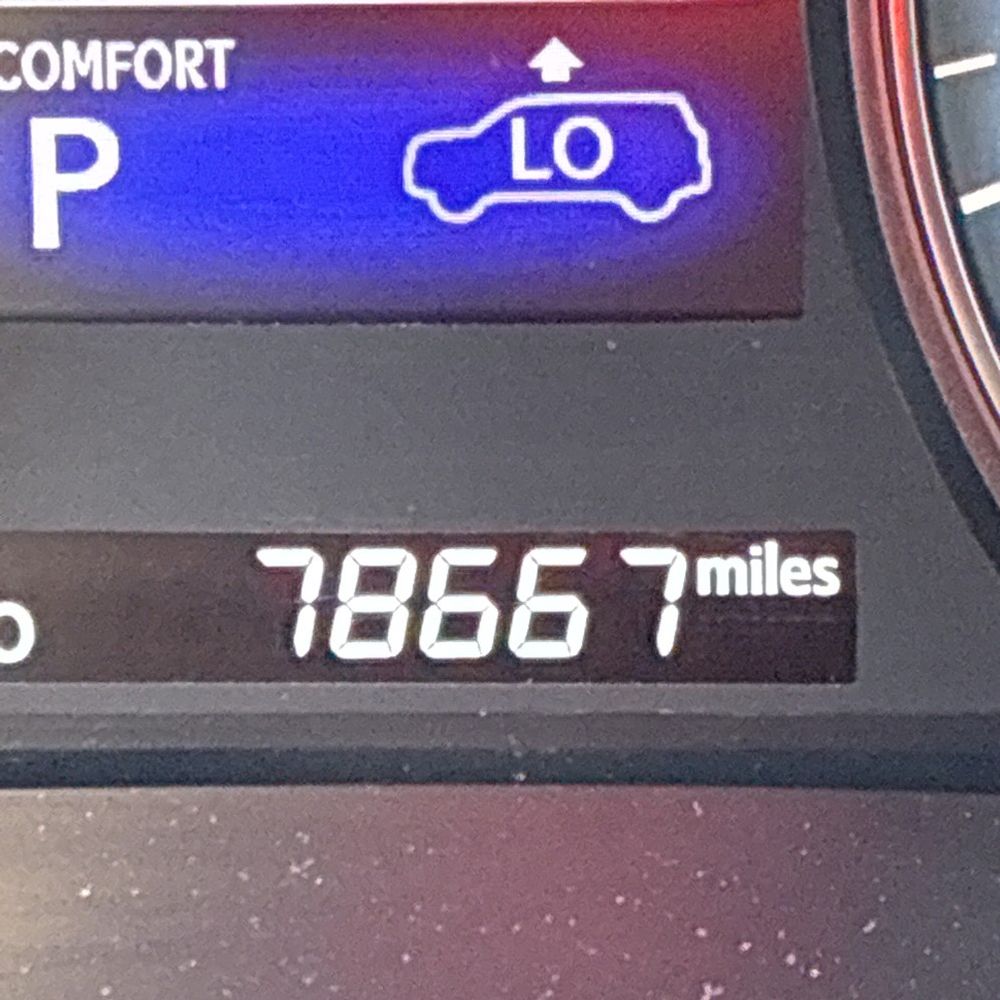 2019 Lexus LX 570 Three-Row