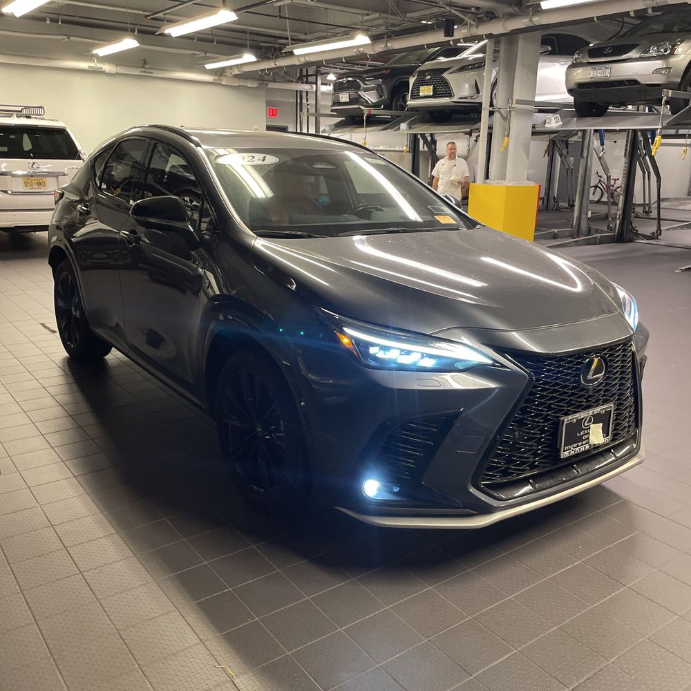 2024 Lexus NX 450h+ F SPORT Handling