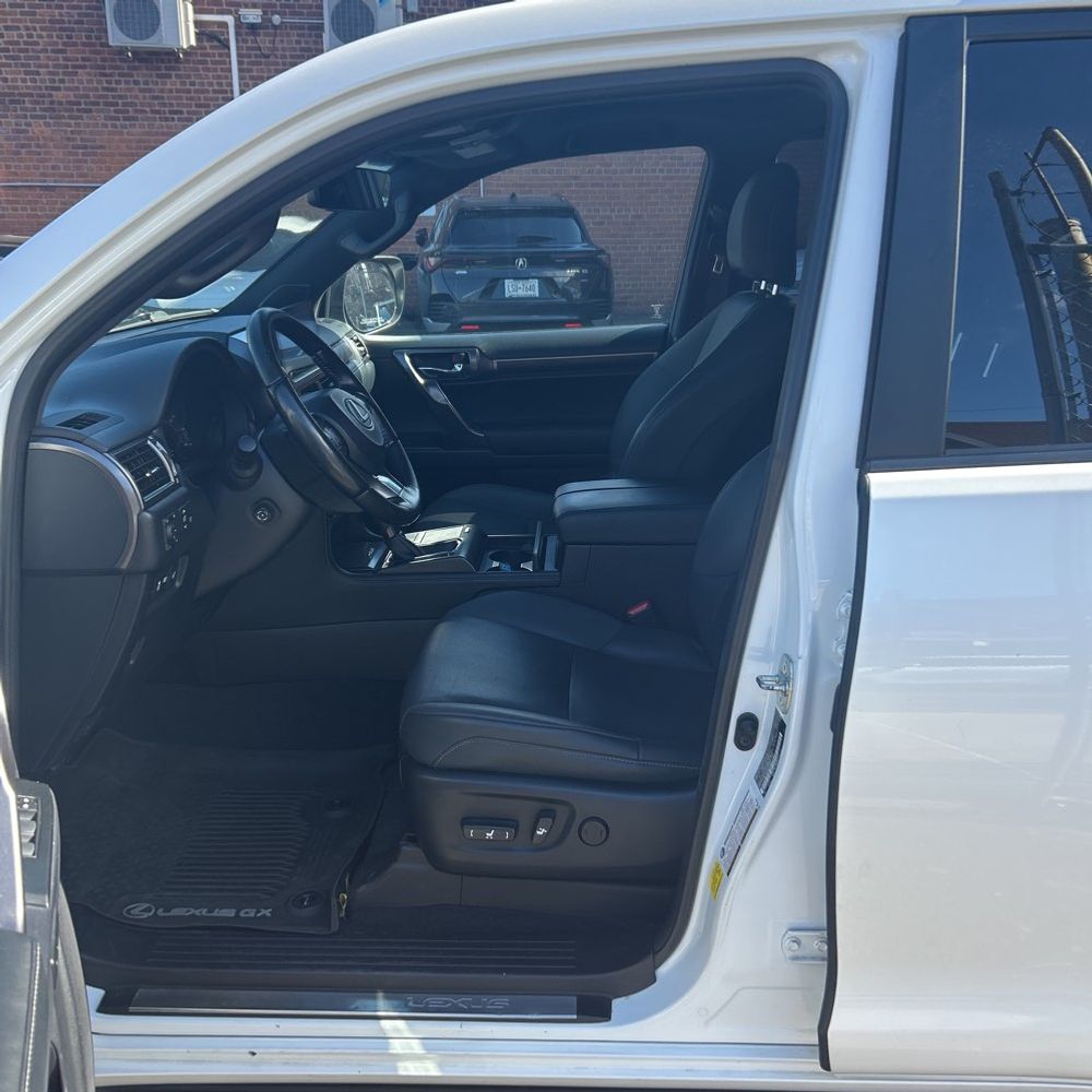 2022 Lexus GX 460 Base