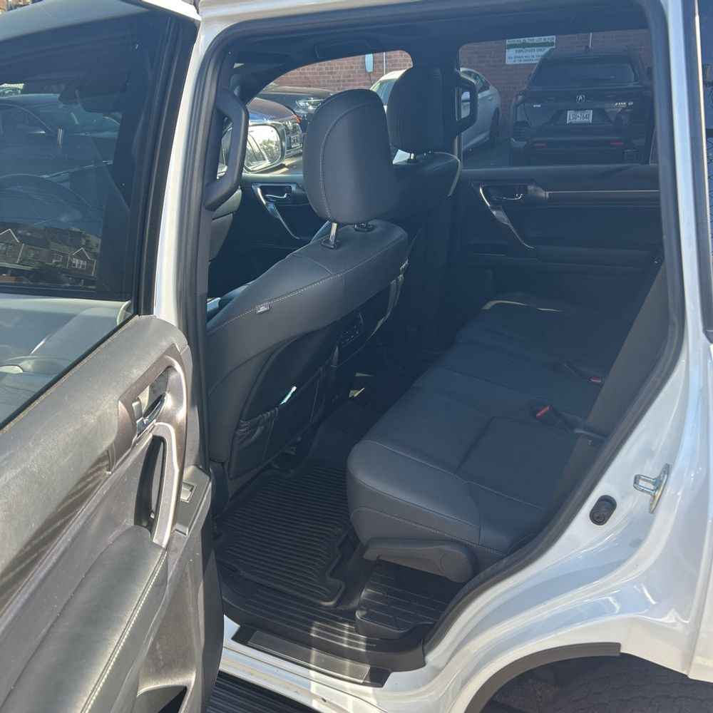 2022 Lexus GX 460 Base