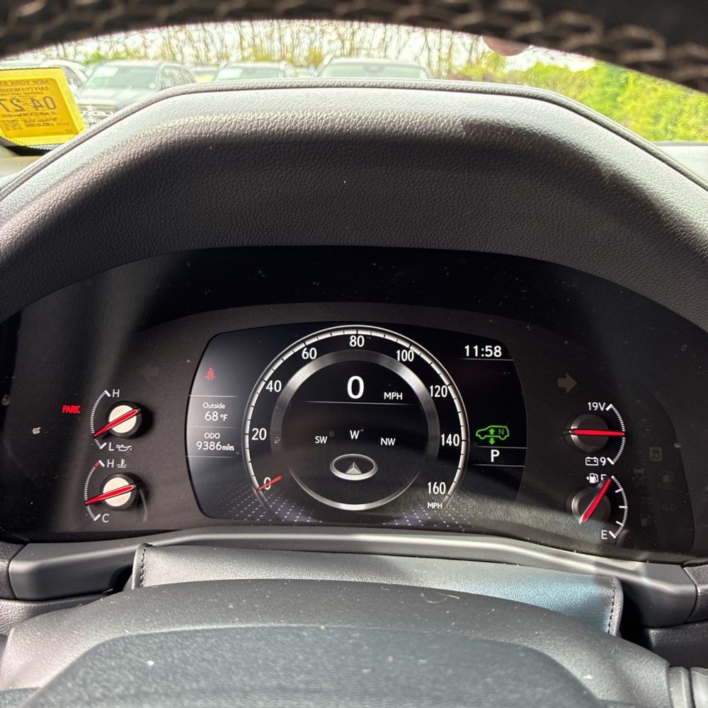 2024 Lexus LX 600 F SPORT Handling
