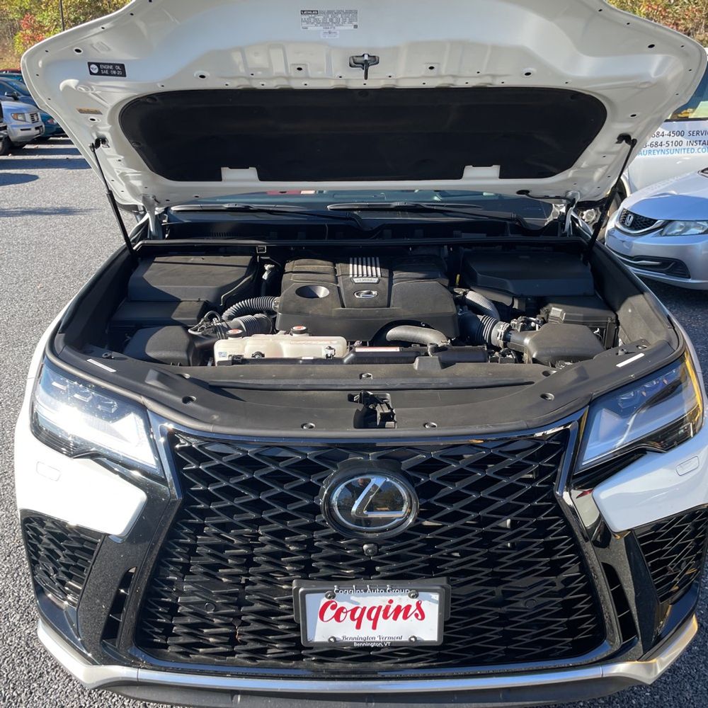 2024 Lexus LX 600 F SPORT Handling