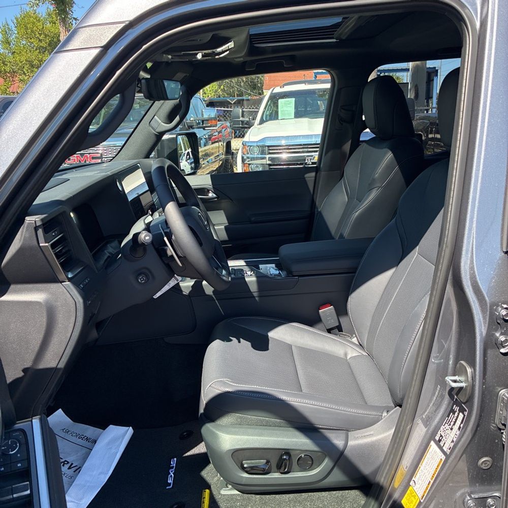 2025 Lexus GX 550 Premium