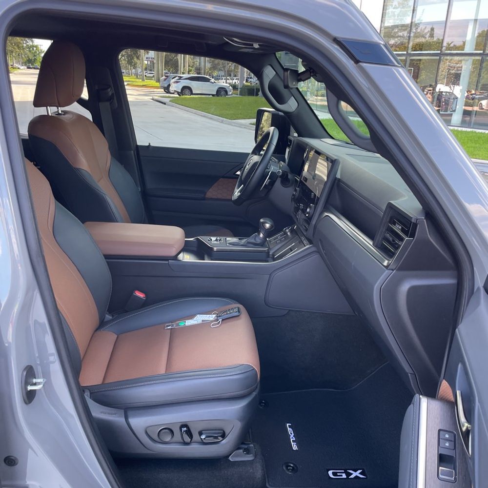 2025 Lexus GX 550 Premium+