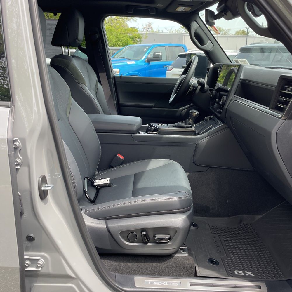 2025 Lexus GX 550 Overtrail+