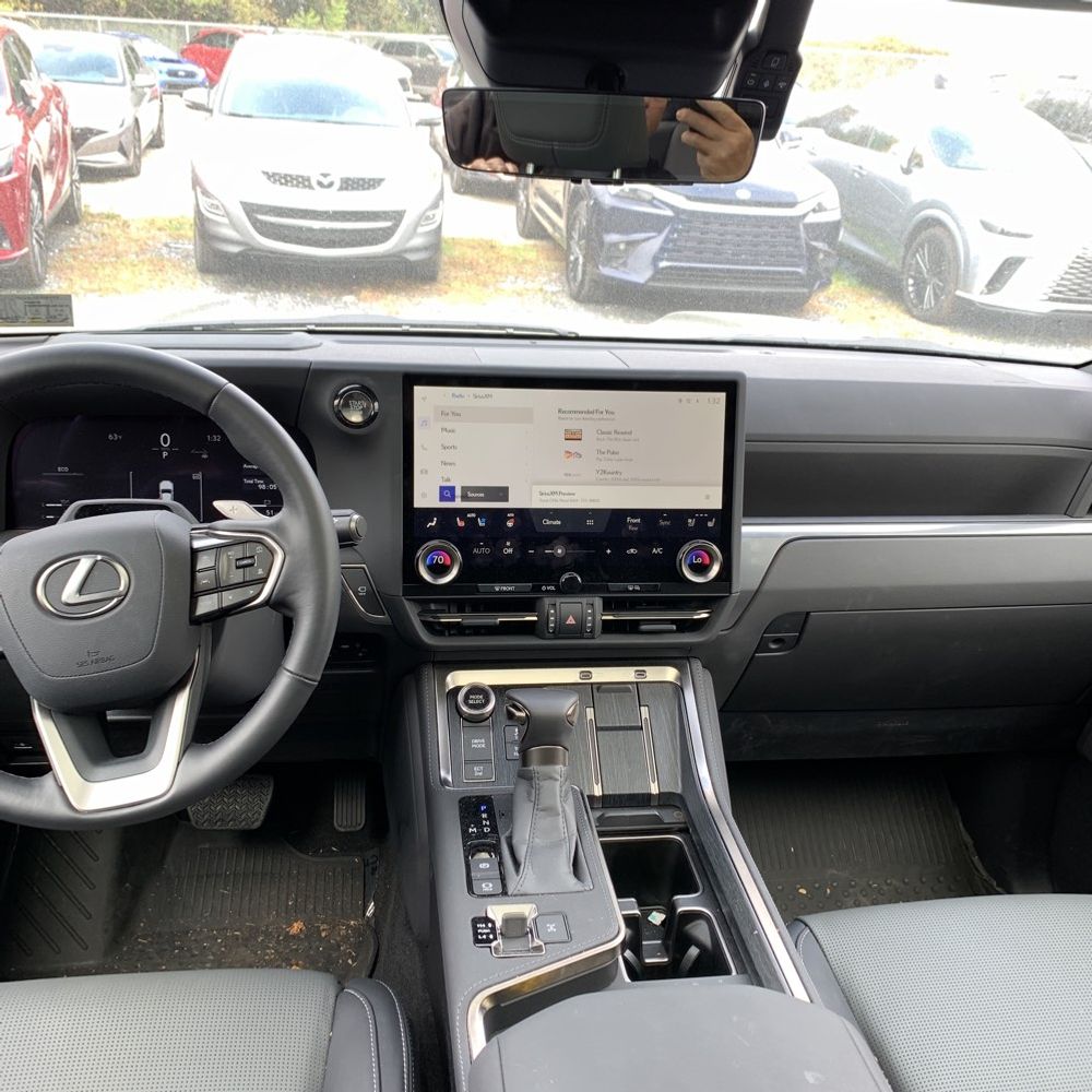 2025 Lexus GX 550 Luxury+