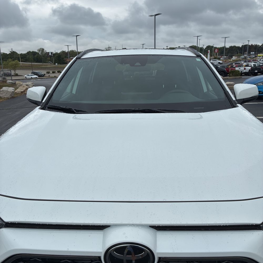 2025 Toyota RAV4 Plug-in Hybrid SE
