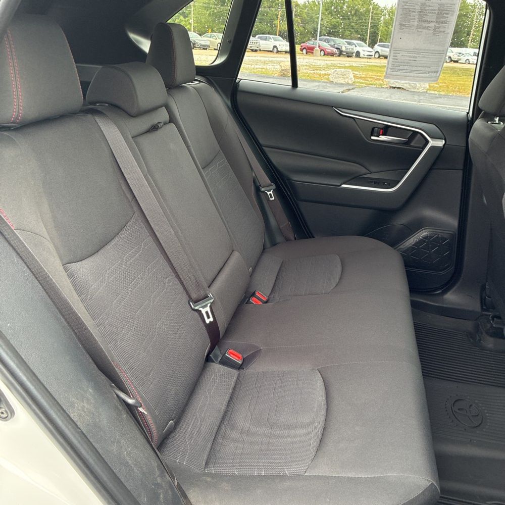 2025 Toyota RAV4 Plug-in Hybrid SE