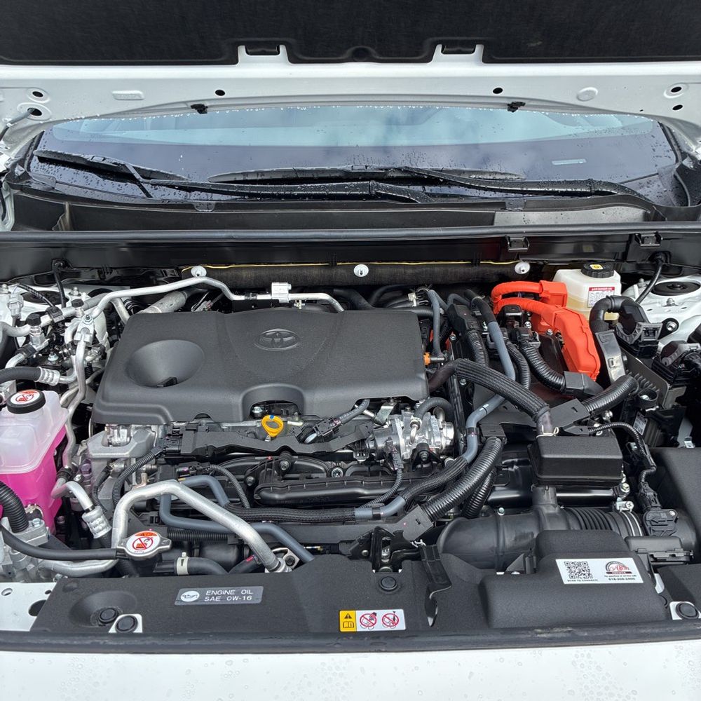 2025 Toyota RAV4 Plug-in Hybrid SE