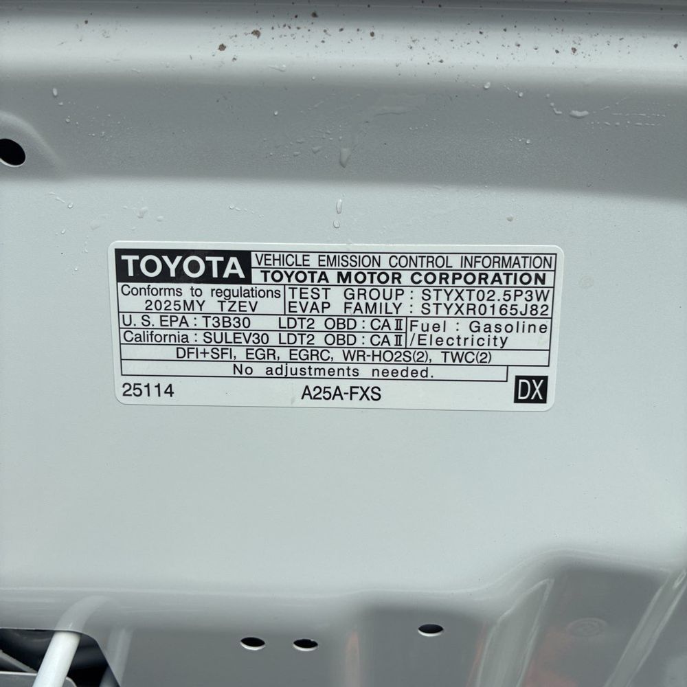 2025 Toyota RAV4 Plug-in Hybrid SE