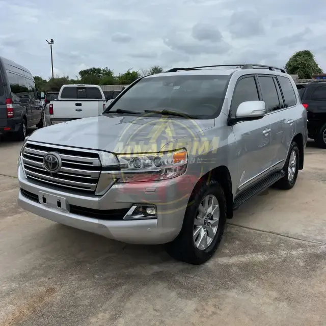 2018 Toyota Land Cruiser Base