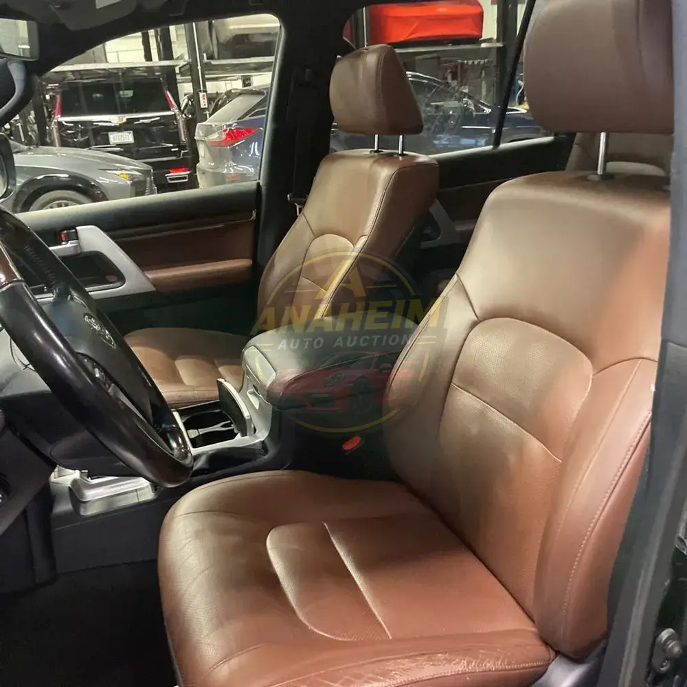 2019 Toyota Land Cruiser Base