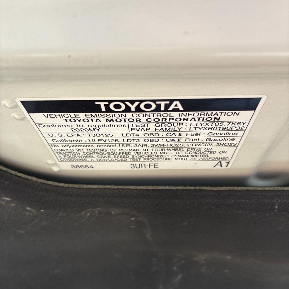 2020 Toyota Land Cruiser Base