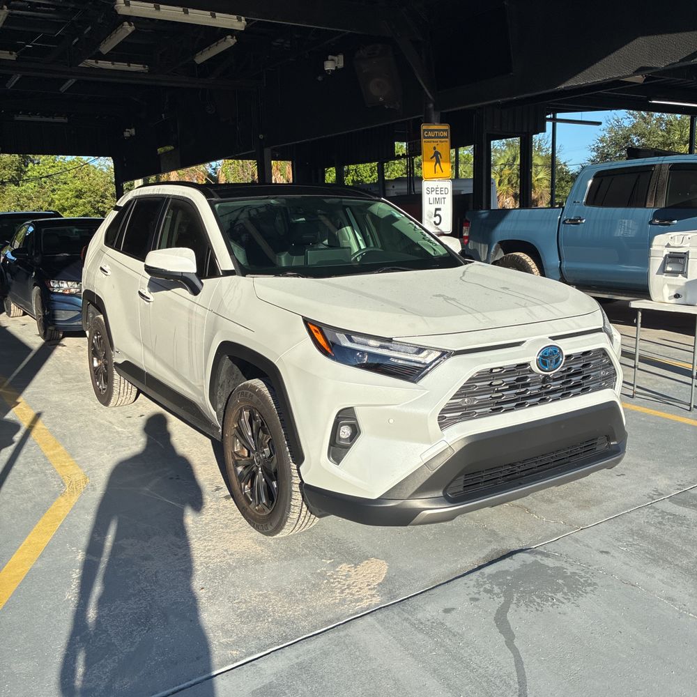 2024 Toyota RAV4 Hybrid Limited