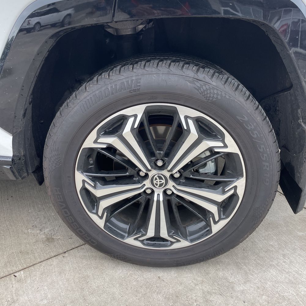 2024 Toyota RAV4 Prime XSE
