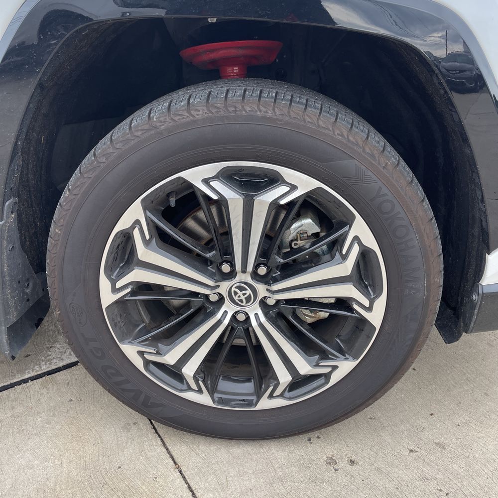 2024 Toyota RAV4 Prime XSE