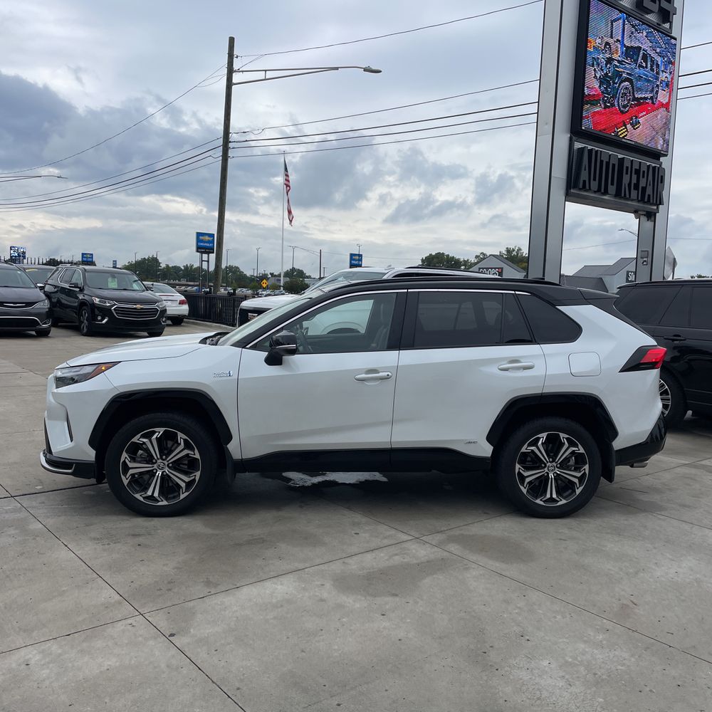2024 Toyota RAV4 Prime XSE