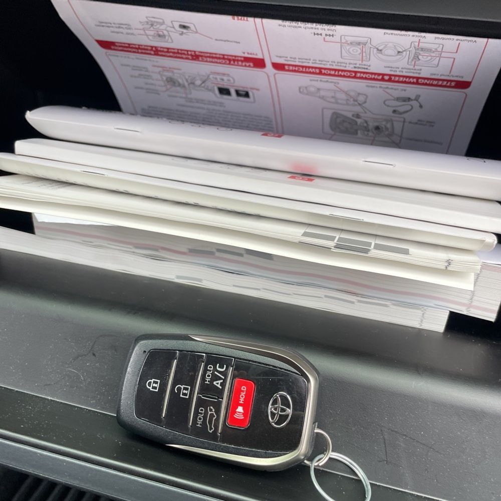 2024 Toyota RAV4 Prime XSE