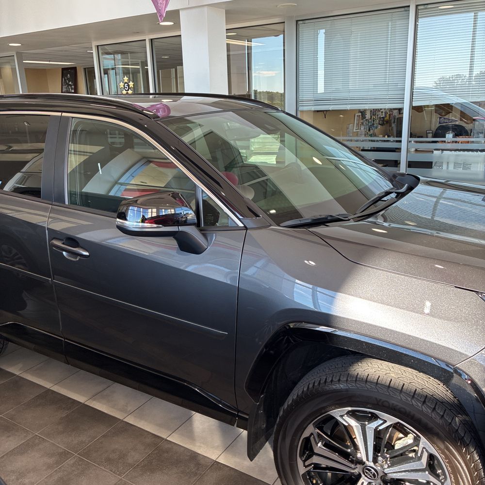 2025 Toyota RAV4 Plug-in Hybrid XSE