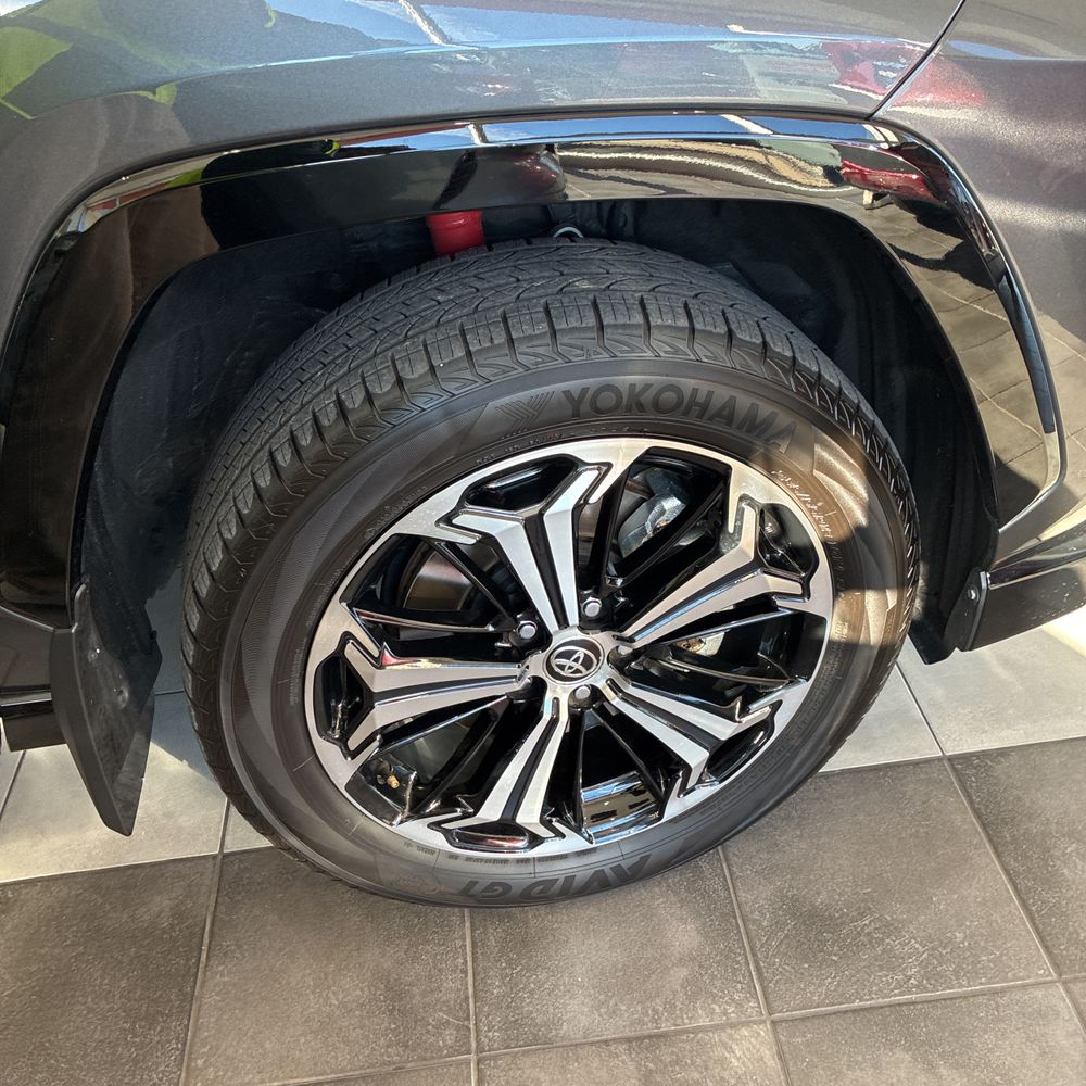 2025 Toyota RAV4 Plug-in Hybrid XSE