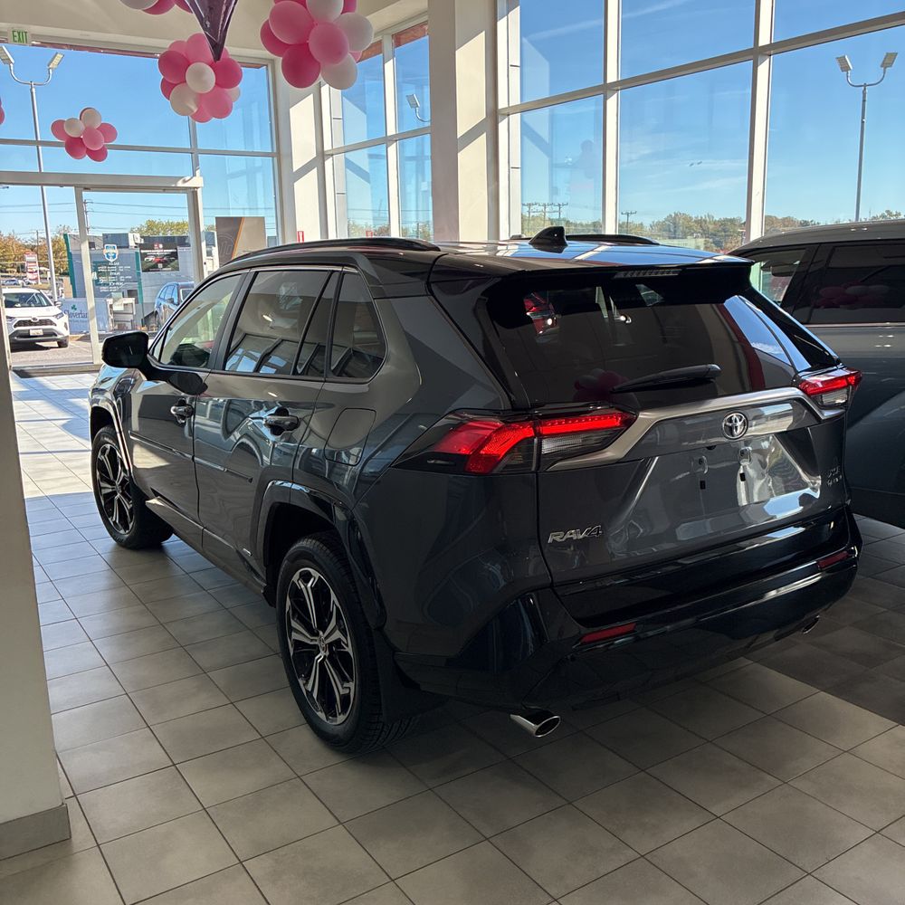 2025 Toyota RAV4 Plug-in Hybrid XSE