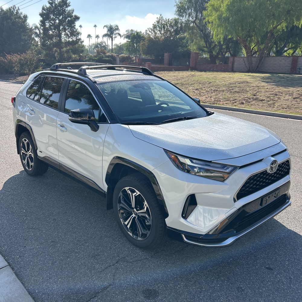 2025 Toyota RAV4 Plug-in Hybrid XSE
