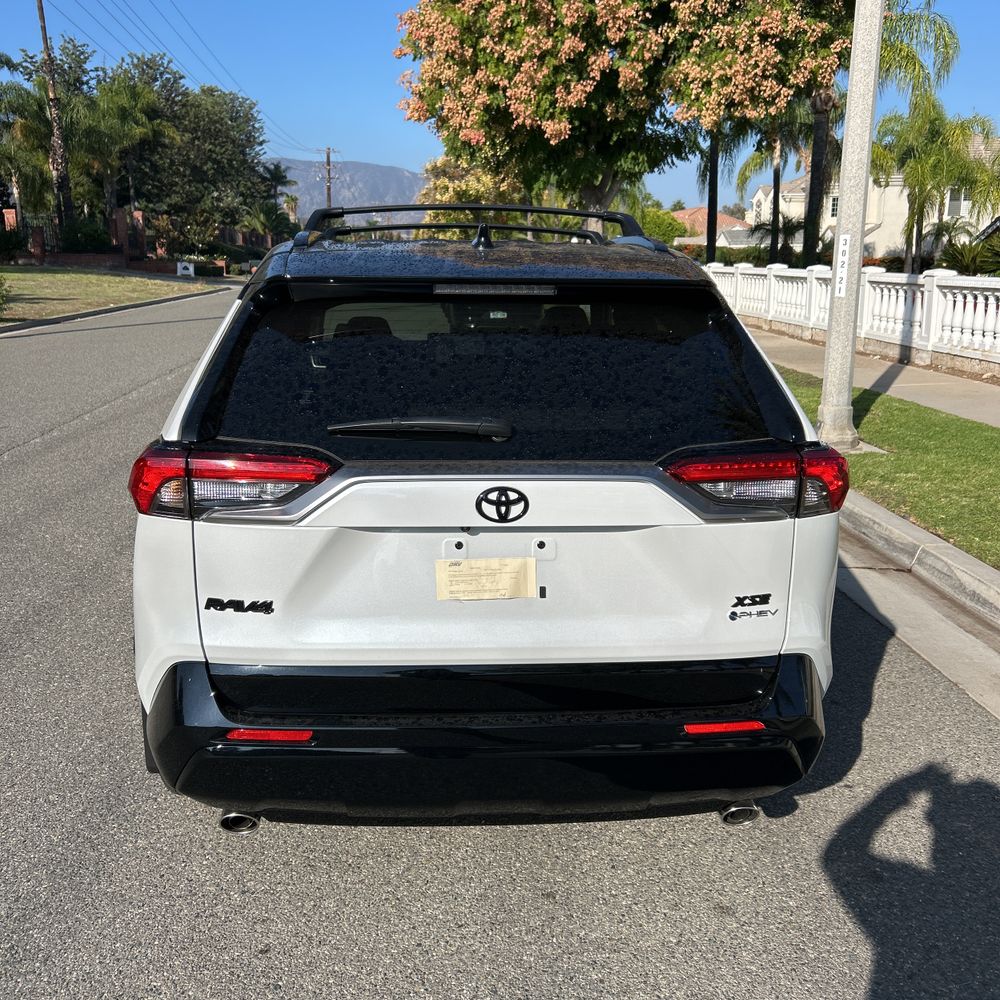 2025 Toyota RAV4 Plug-in Hybrid XSE