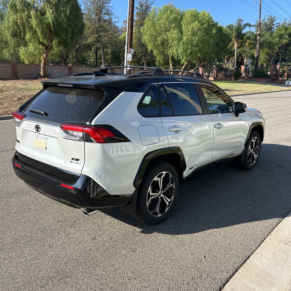 2025 Toyota RAV4 Plug-in Hybrid XSE